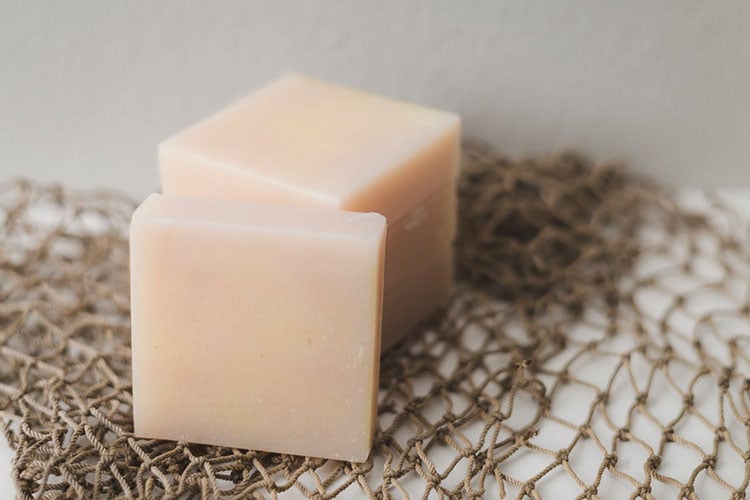 Savon saponifié à froid